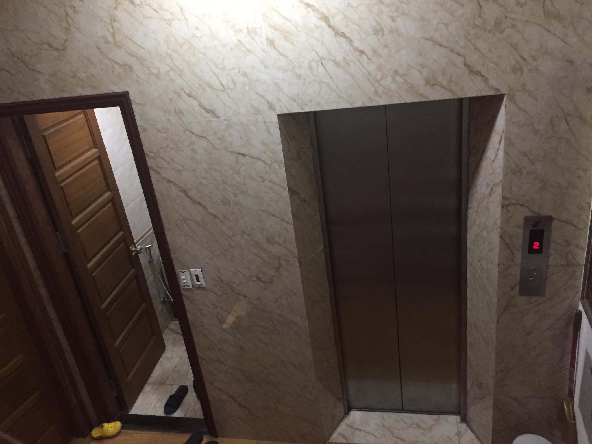 Mặt phố Tôn Đức Thắng, 50 m2x 5T, mặt tiền 5m, thang máy.